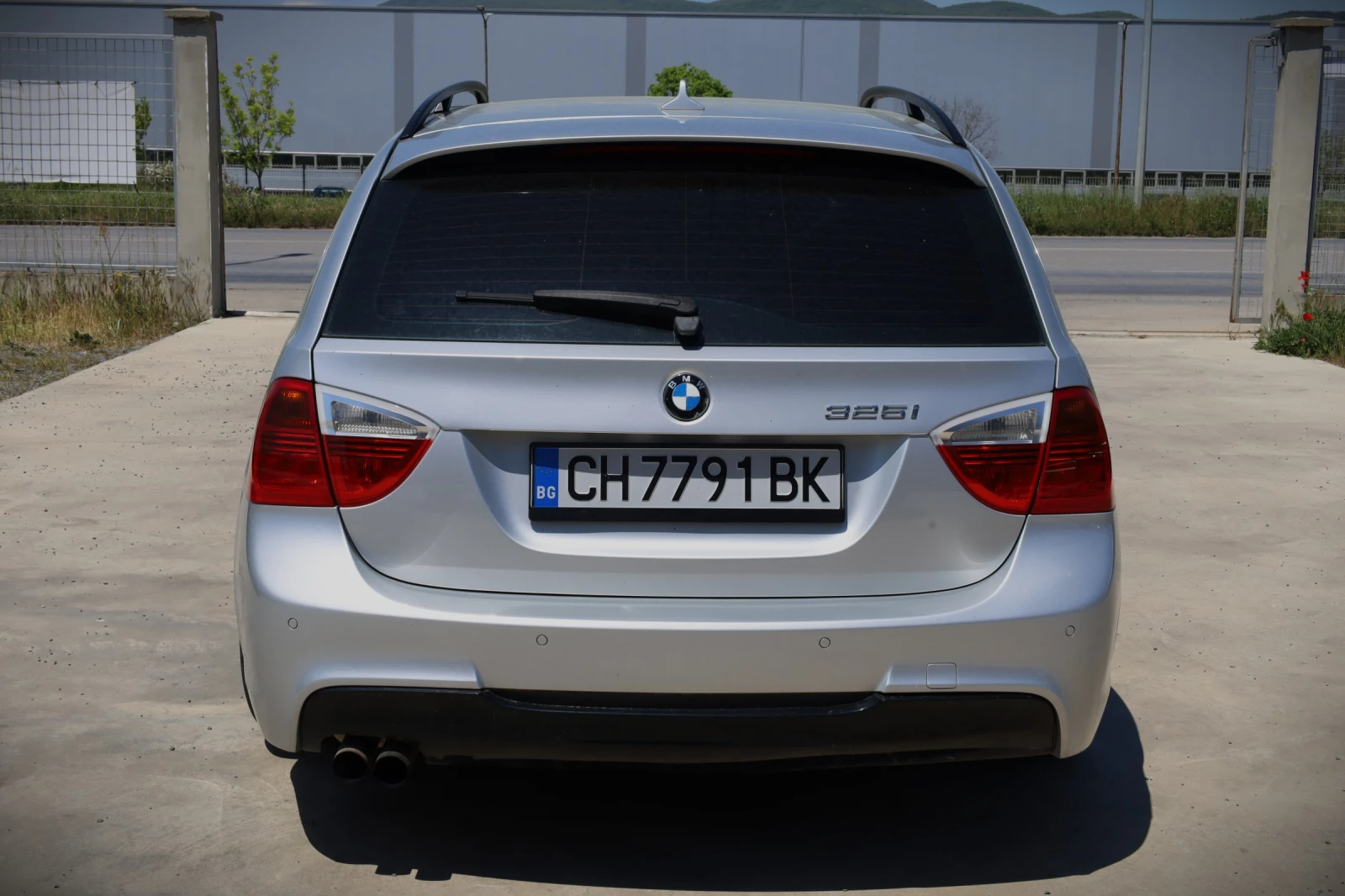 BMW 325 2.5 Бензин, снимка 3 - Автомобили и джипове - 54475455