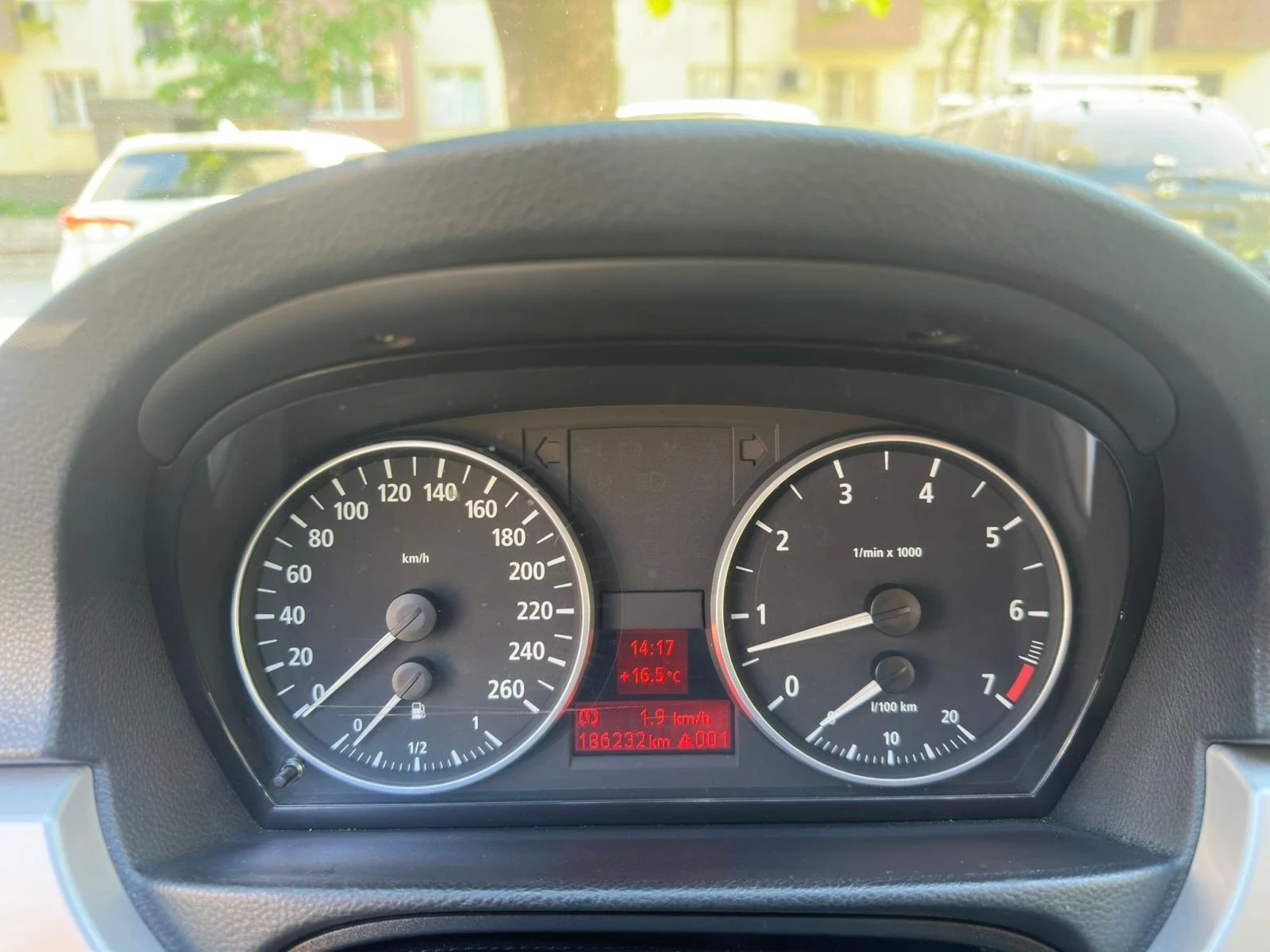 BMW 318 Автопилот/Подгреви/Климатроник/Парктроник, снимка 10 - Автомобили и джипове - 54572281