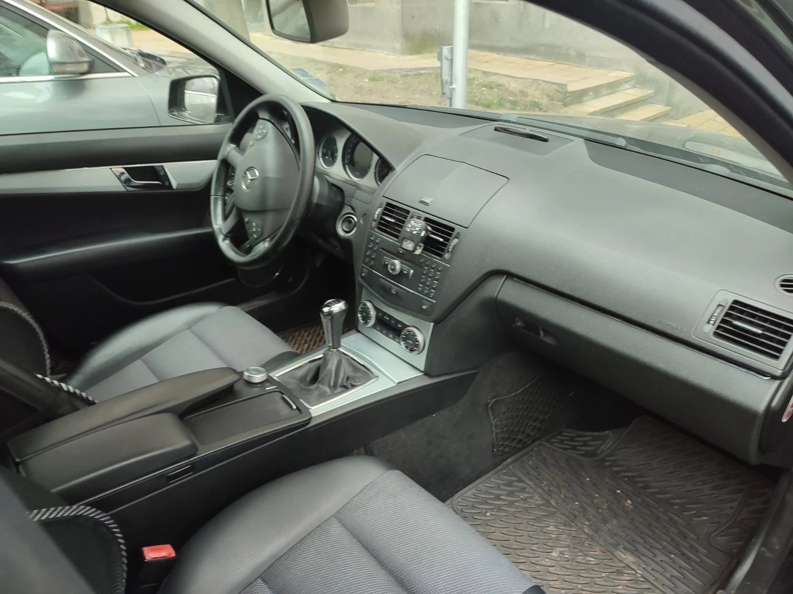 Mercedes-Benz C 200, снимка 7 - Автомобили и джипове - 54621170