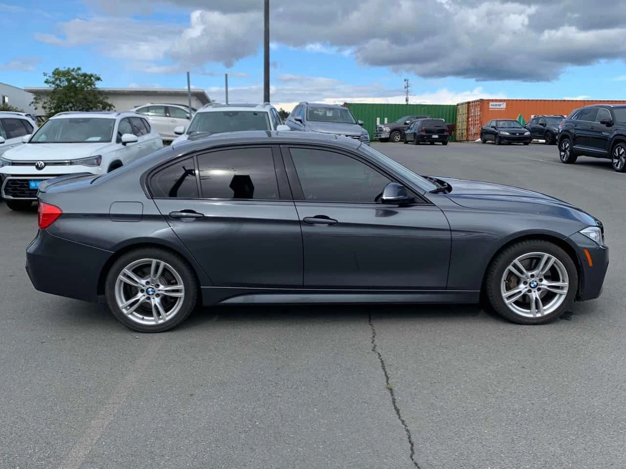 BMW 335 XDRIVE * ГЛАВНО ПРЕДСТАВИТЕЛСТВО НА VOLKSWAGEN* , снимка 4 - Автомобили и джипове - 54875788