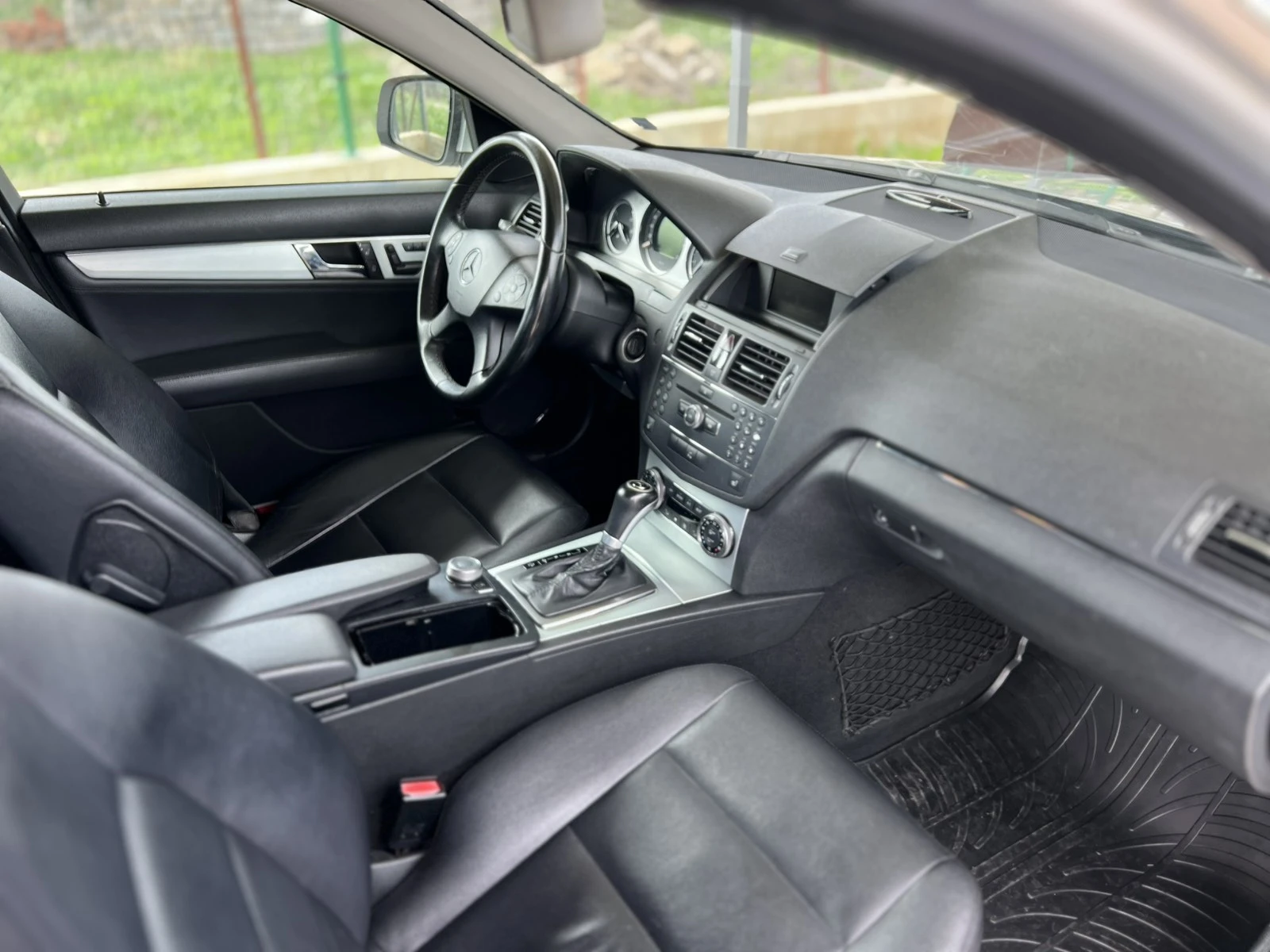 Mercedes-Benz C 200, снимка 5 - Автомобили и джипове - 54882122
