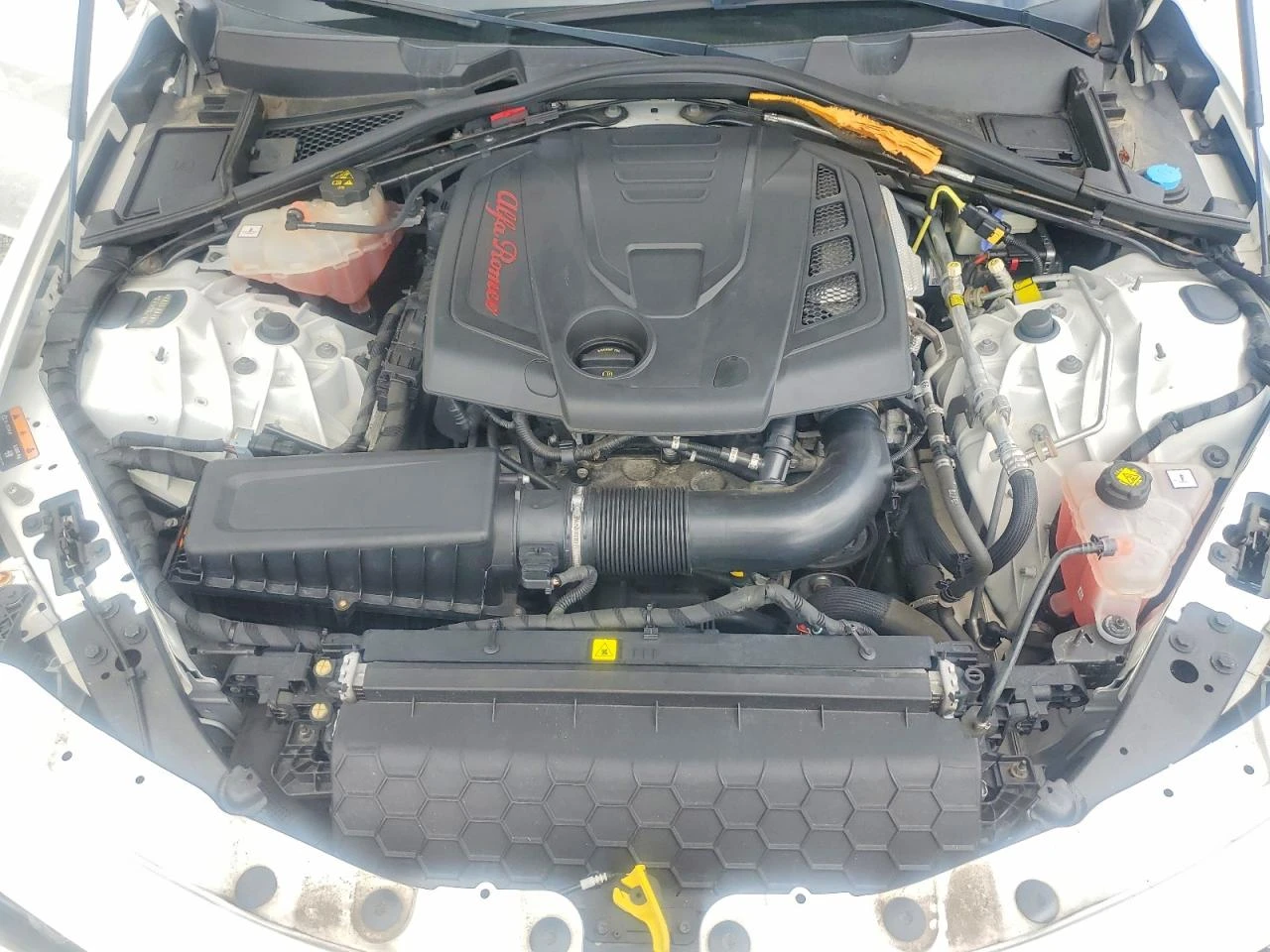 Alfa Romeo Giulia * Q4* КОЖА* ПОДГРЕВ* NAVI* LED* , снимка 11 - Автомобили и джипове - 55245657