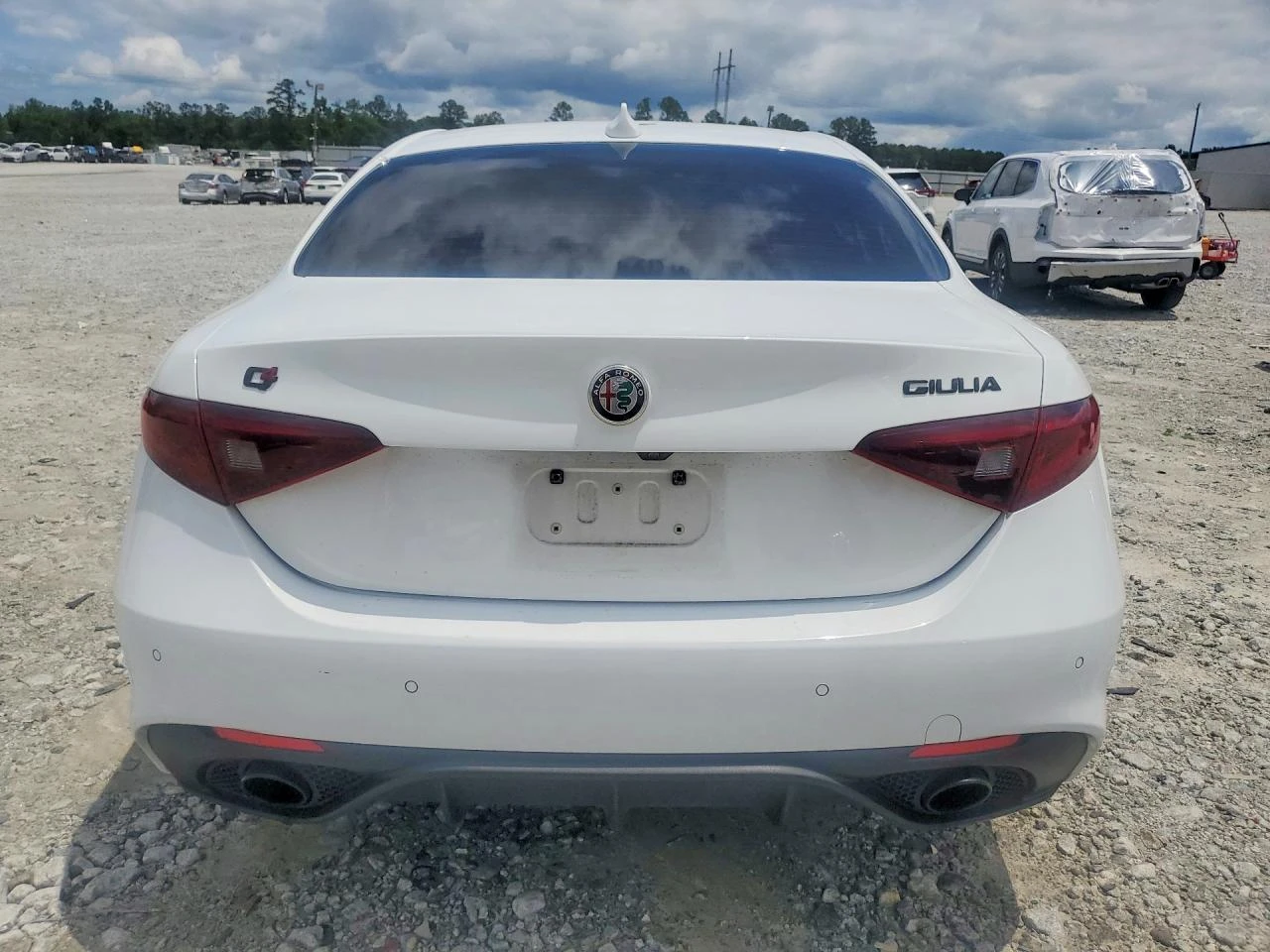 Alfa Romeo Giulia * Q4* КОЖА* ПОДГРЕВ* NAVI* LED* , снимка 6 - Автомобили и джипове - 55245657