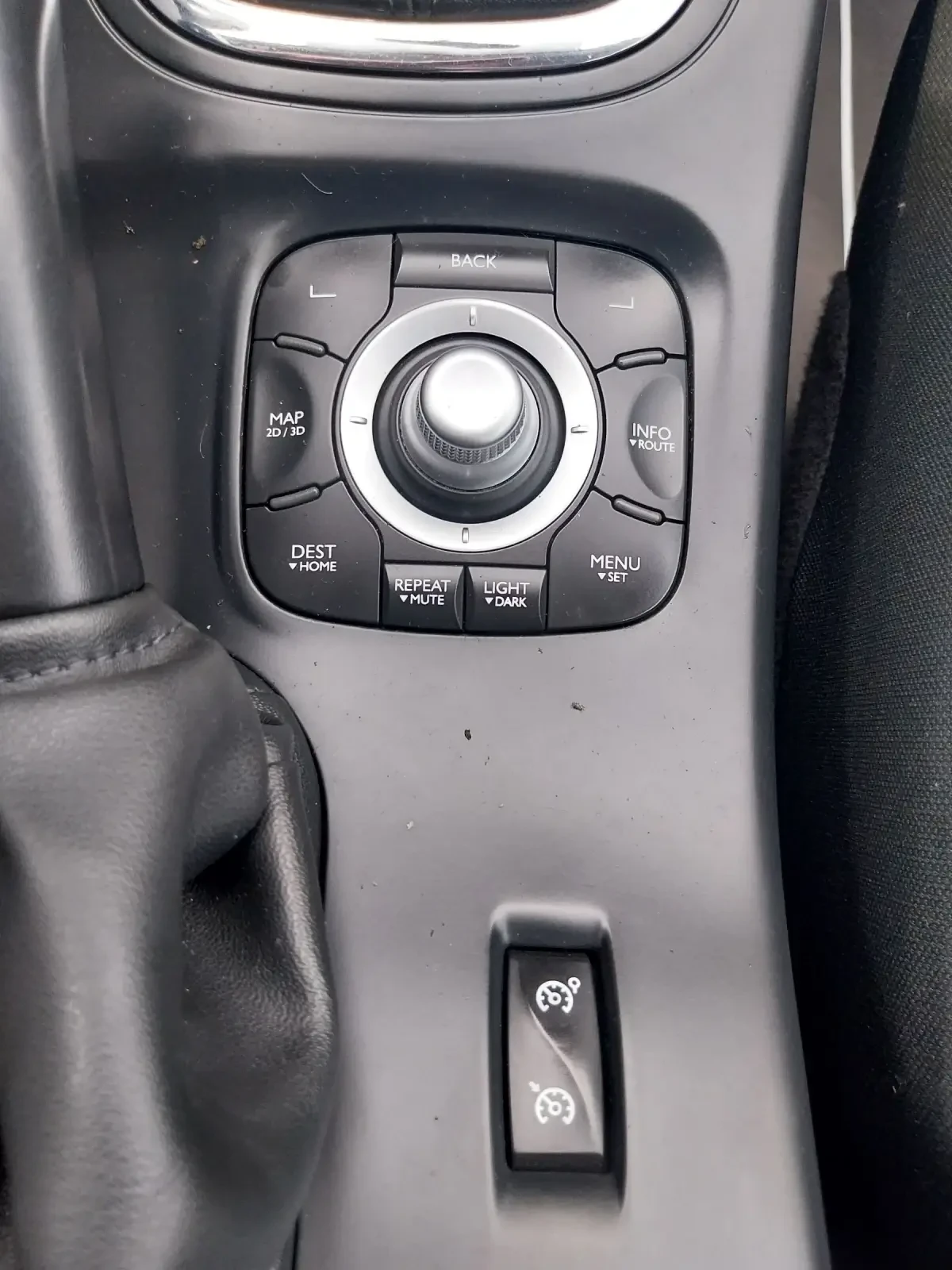 Renault Megane III 1.5 DCI, снимка 2 - Автомобили и джипове - 55356985