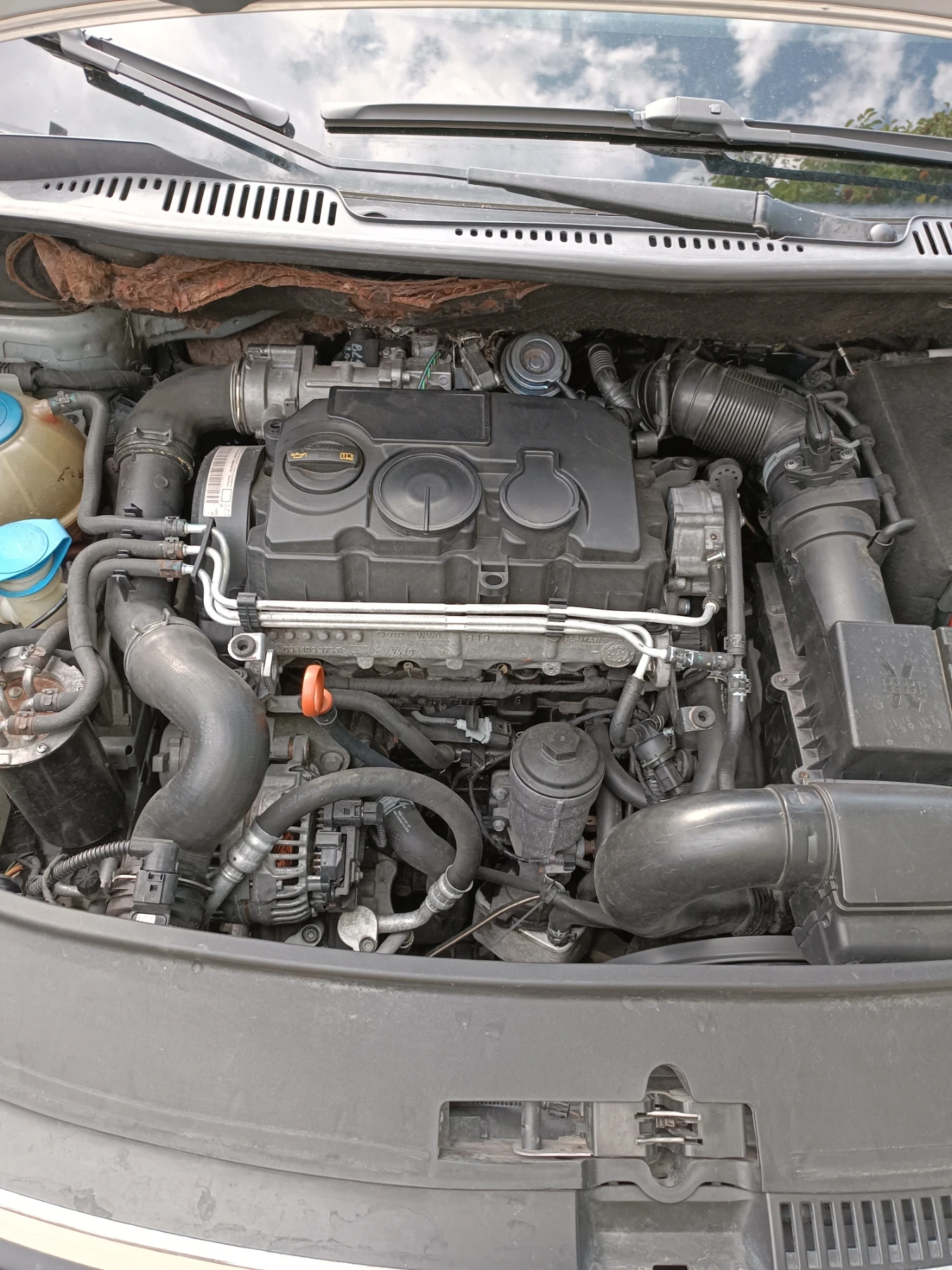 VW Touran 2.0 tdi BMM, снимка 9 - Автомобили и джипове - 55494103
