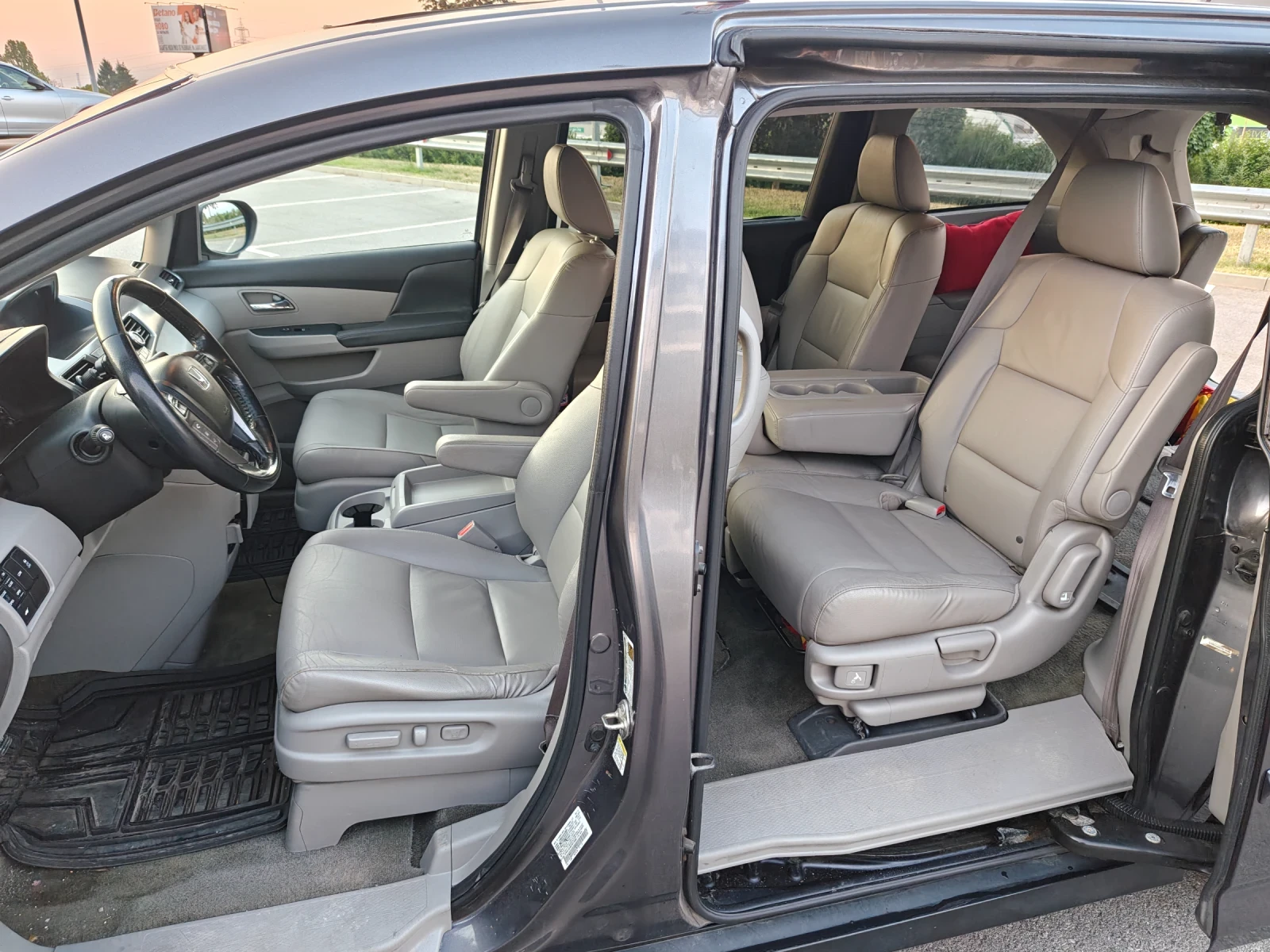 Honda Odyssey EX-L, снимка 5 - Автомобили и джипове - 55578813