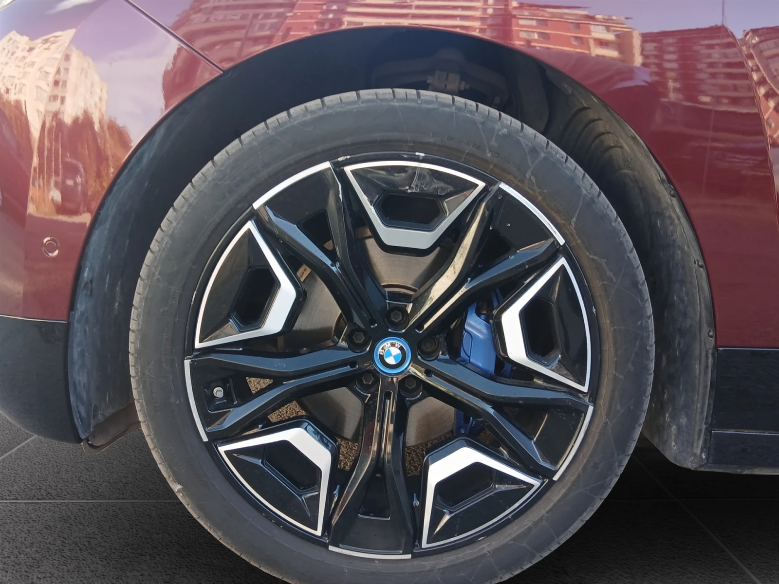 BMW iX xDrive50, снимка 5 - Автомобили и джипове - 56033971