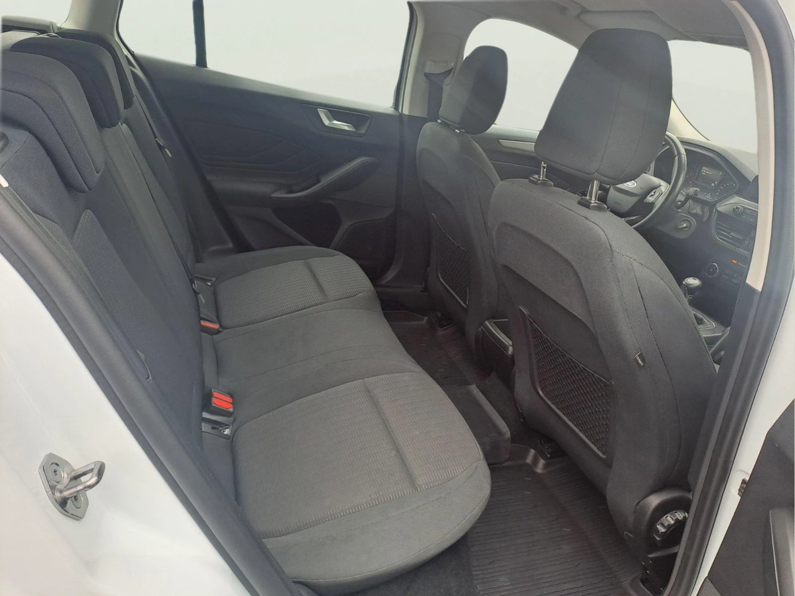 Ford Focus 1.5 EcoBlue, снимка 10 - Автомобили и джипове - 56088349