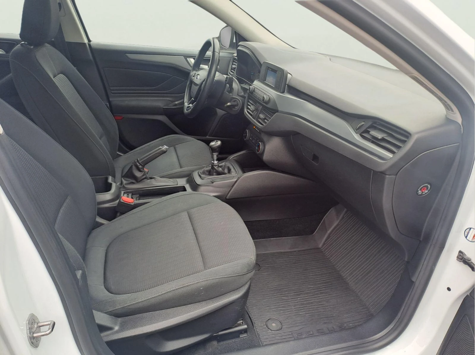 Ford Focus 1.5 EcoBlue, снимка 9 - Автомобили и джипове - 56088349