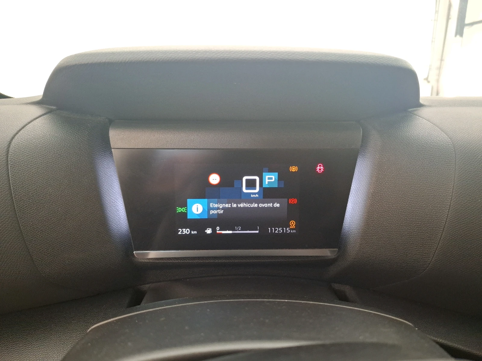 Citroen C4X Feel Pack PureTech 130, снимка 6 - Автомобили и джипове - 56119324