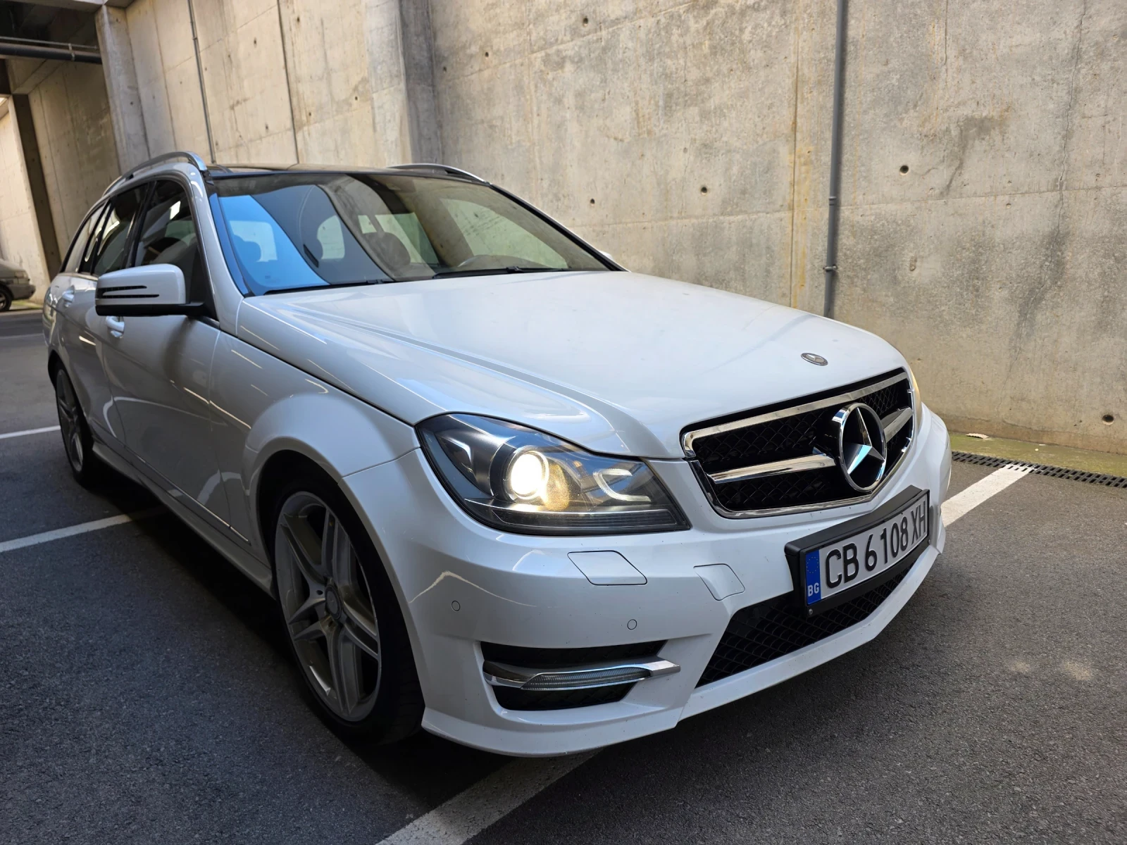 Mercedes-Benz C 350 AMG 4Matic 7G Tronic+ , снимка 3 - Автомобили и джипове - 56180760