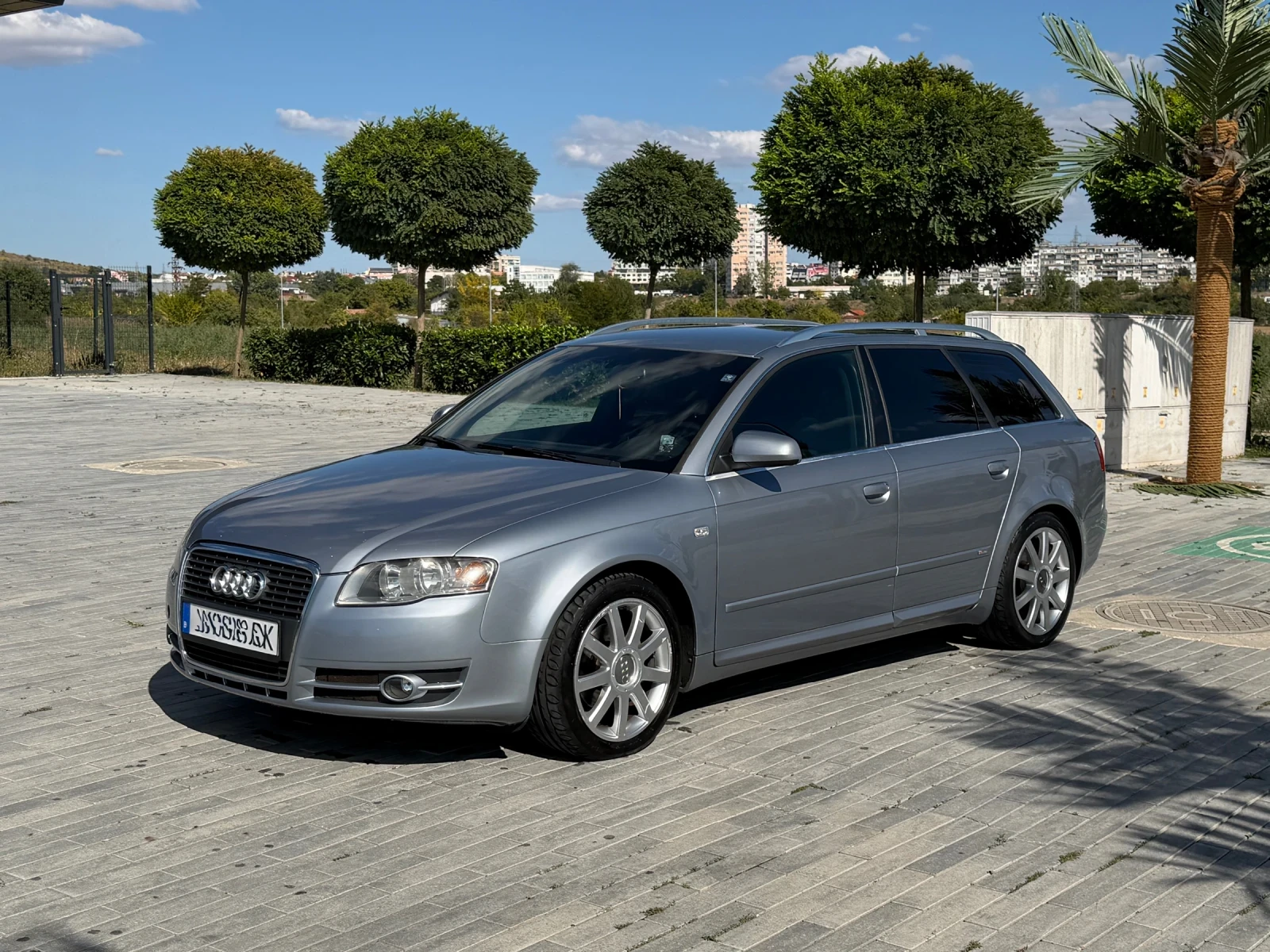 Audi A4, снимка 2 - Автомобили и джипове - 56339813