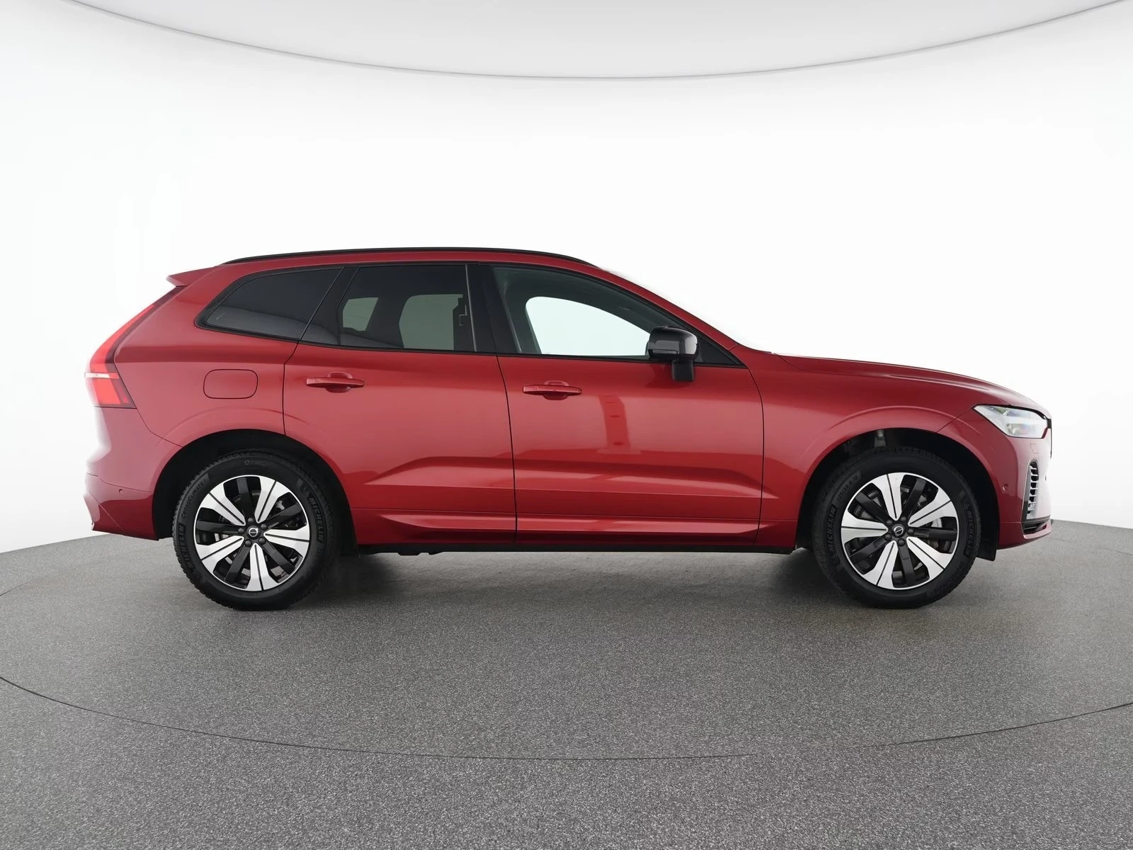 Volvo XC60 T8 Recharge AWD , снимка 11 - Автомобили и джипове - 41980966