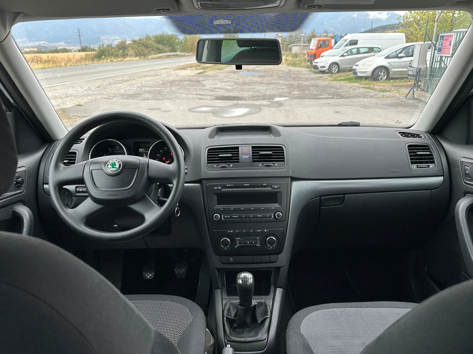 Skoda Yeti 1.2 - изображение 8