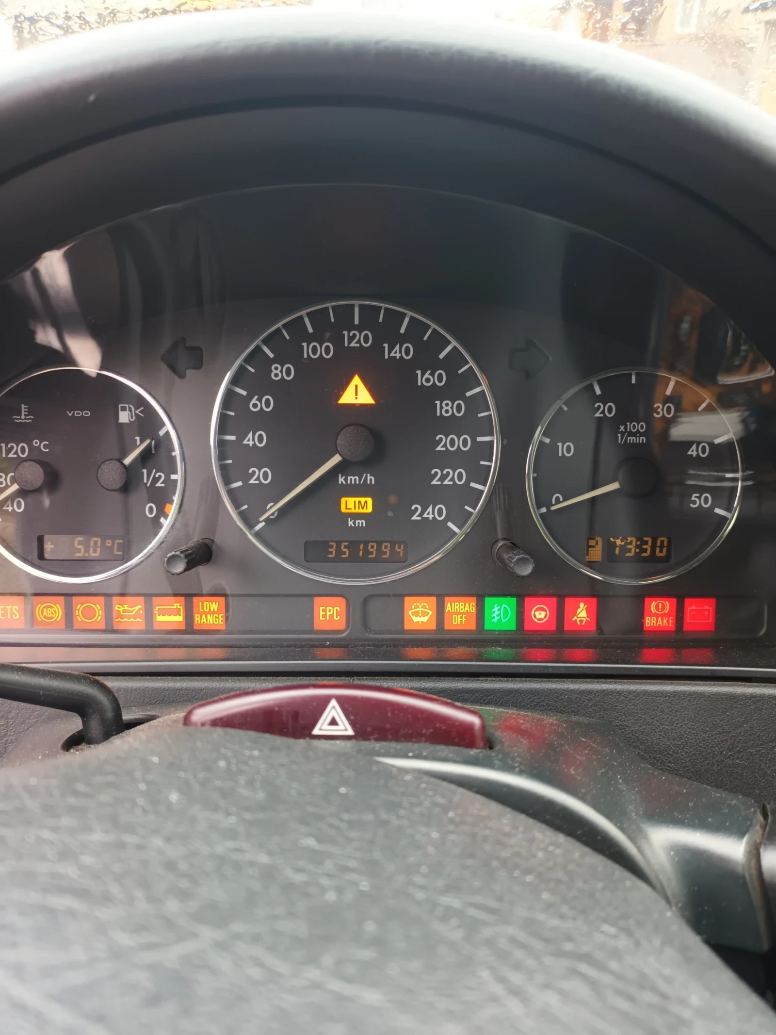 Mercedes-Benz ML 270  - изображение 8