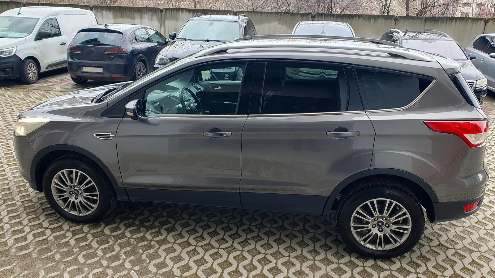 Ford Kuga AWD, снимка 3 - Автомобили и джипове - 53580694