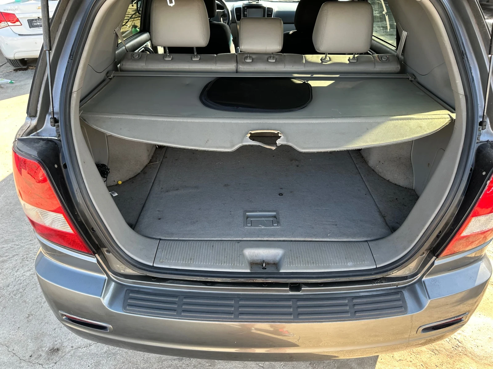 Kia Sorento 2.5d, снимка 12 - Автомобили и джипове - 53836891