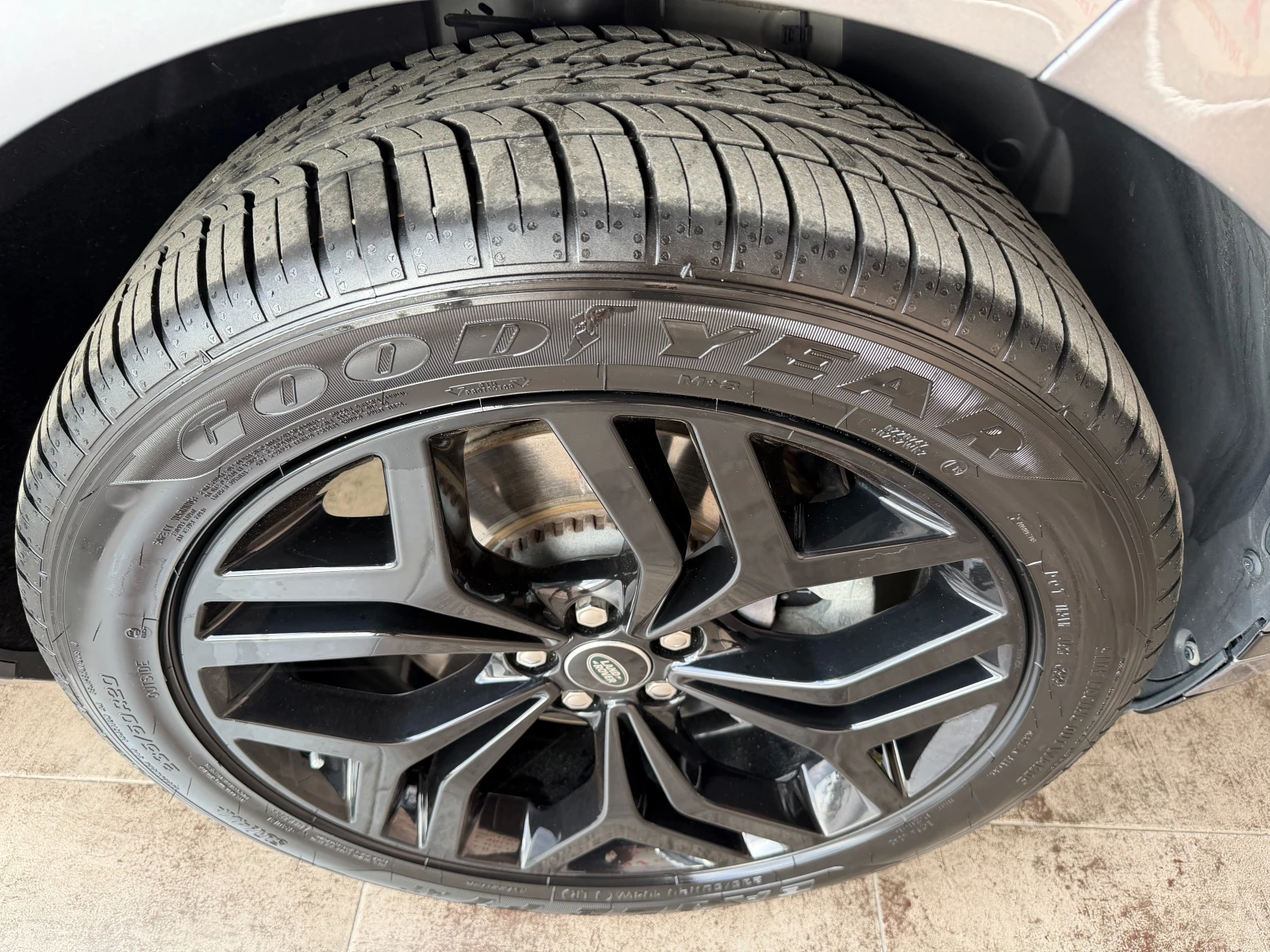 Land Rover Range Rover Evoque 2.0D HYBRIDA R.DYNAMIC 4X4 TOP TOP TOP, снимка 17 - Автомобили и джипове - 54352953