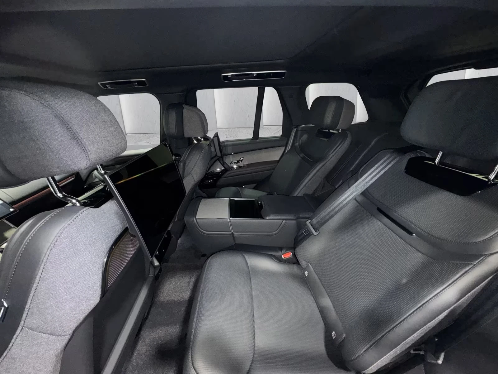 Land Rover Range rover SV P615, снимка 8 - Автомобили и джипове - 54771162