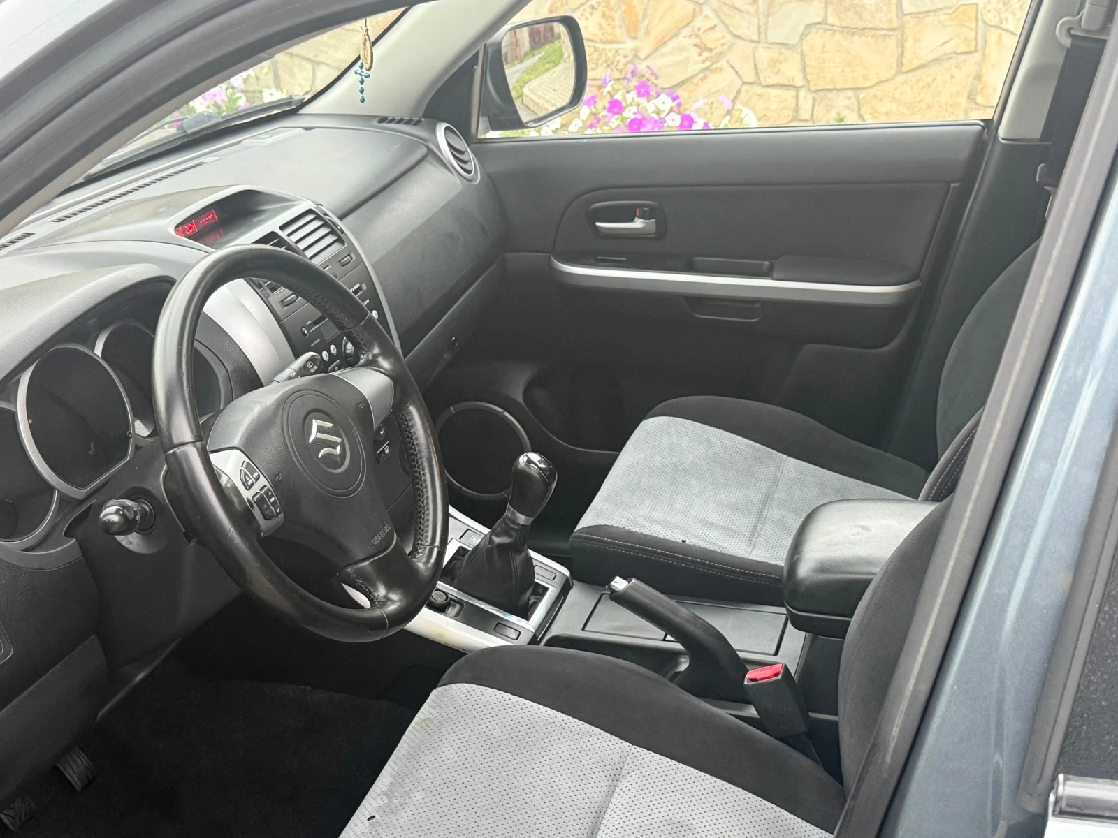 Suzuki Grand vitara 1.9d 129k.c. 4x4, снимка 10 - Автомобили и джипове - 55212648