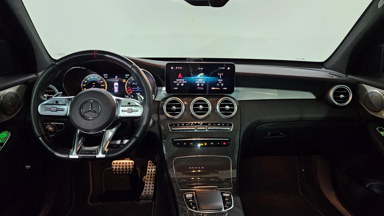 Mercedes-Benz GLC 43 AMG BLIND SPOT* 360* ЕЛ. БАГАЖНИК* ЛЮК* КРАЙНА ЦЕНА, снимка 7 - Автомобили и джипове - 55271886