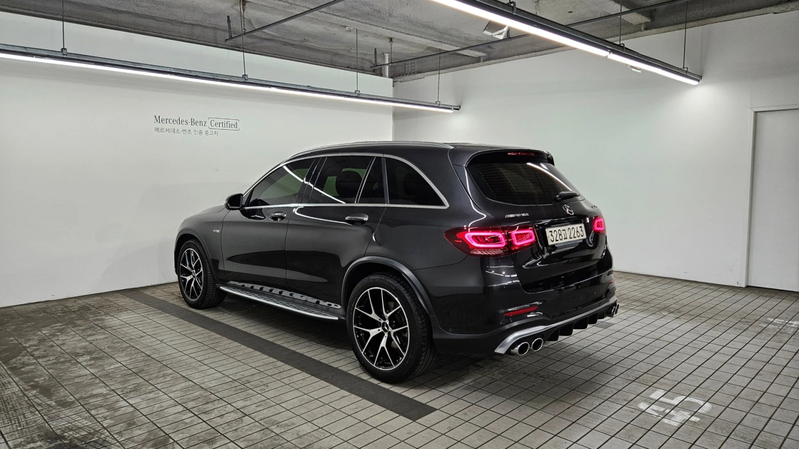 Mercedes-Benz GLC 43 AMG BLIND SPOT* 360* ЕЛ. БАГАЖНИК* ЛЮК* КРАЙНА ЦЕНА, снимка 2 - Автомобили и джипове - 55271886