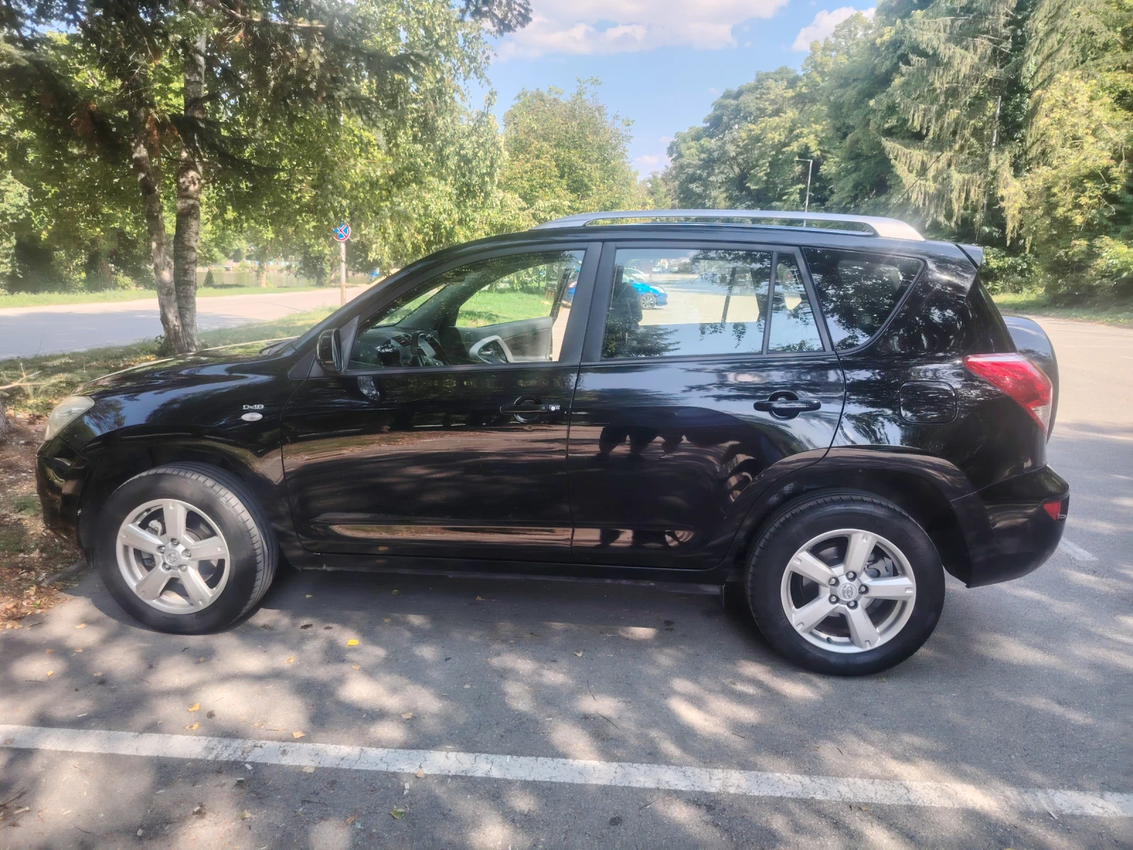 Toyota Rav4, снимка 15 - Автомобили и джипове - 55337119