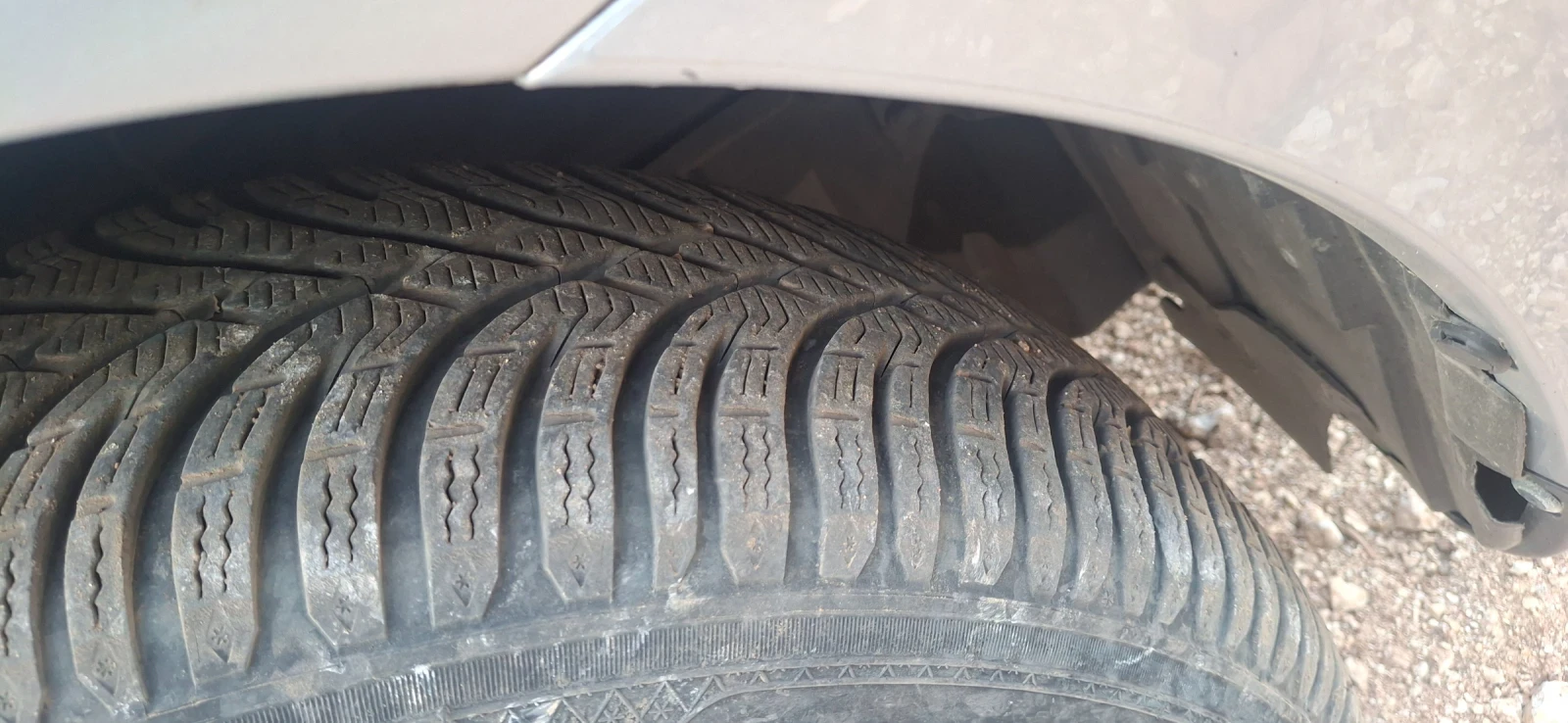 Mitsubishi Outlander, снимка 7 - Автомобили и джипове - 55954560