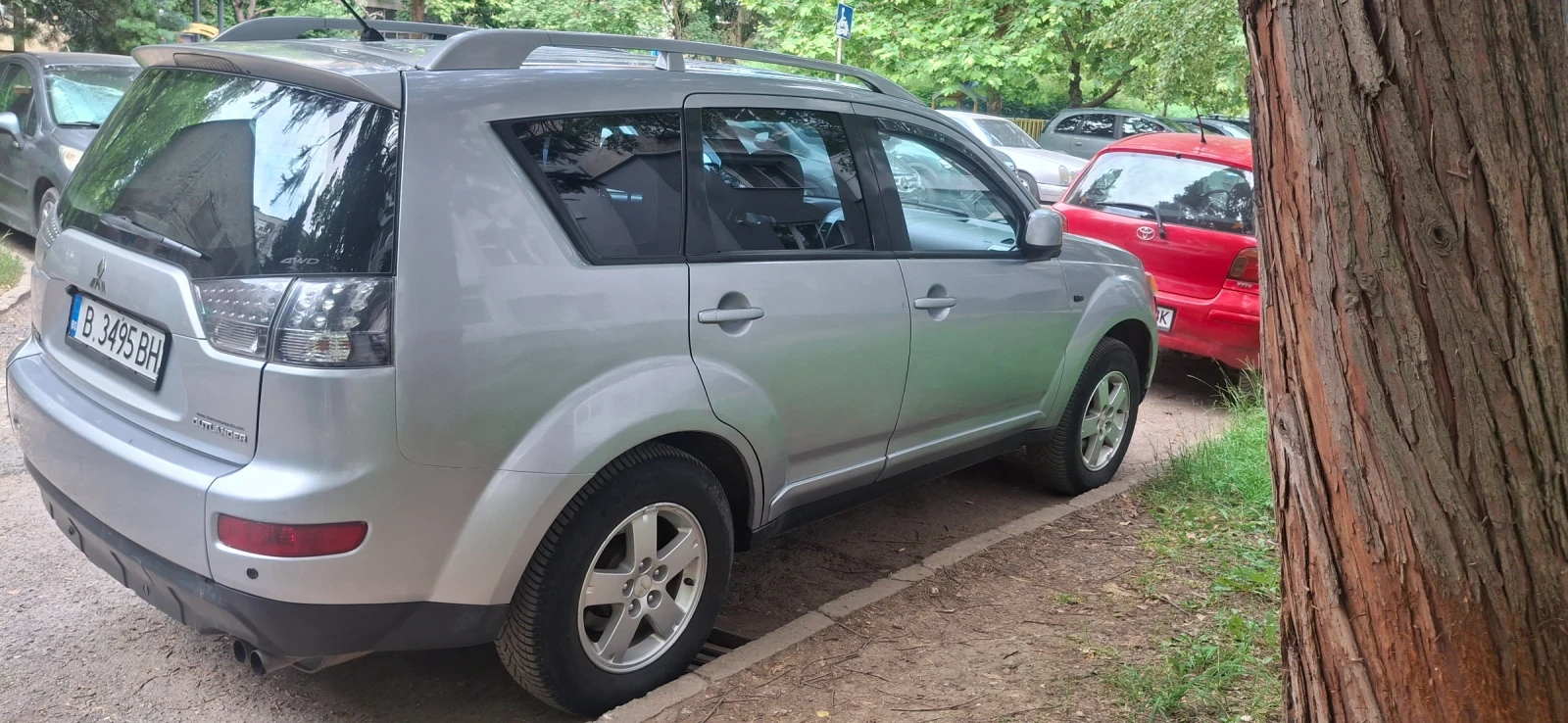 Mitsubishi Outlander, снимка 12 - Автомобили и джипове - 55954560