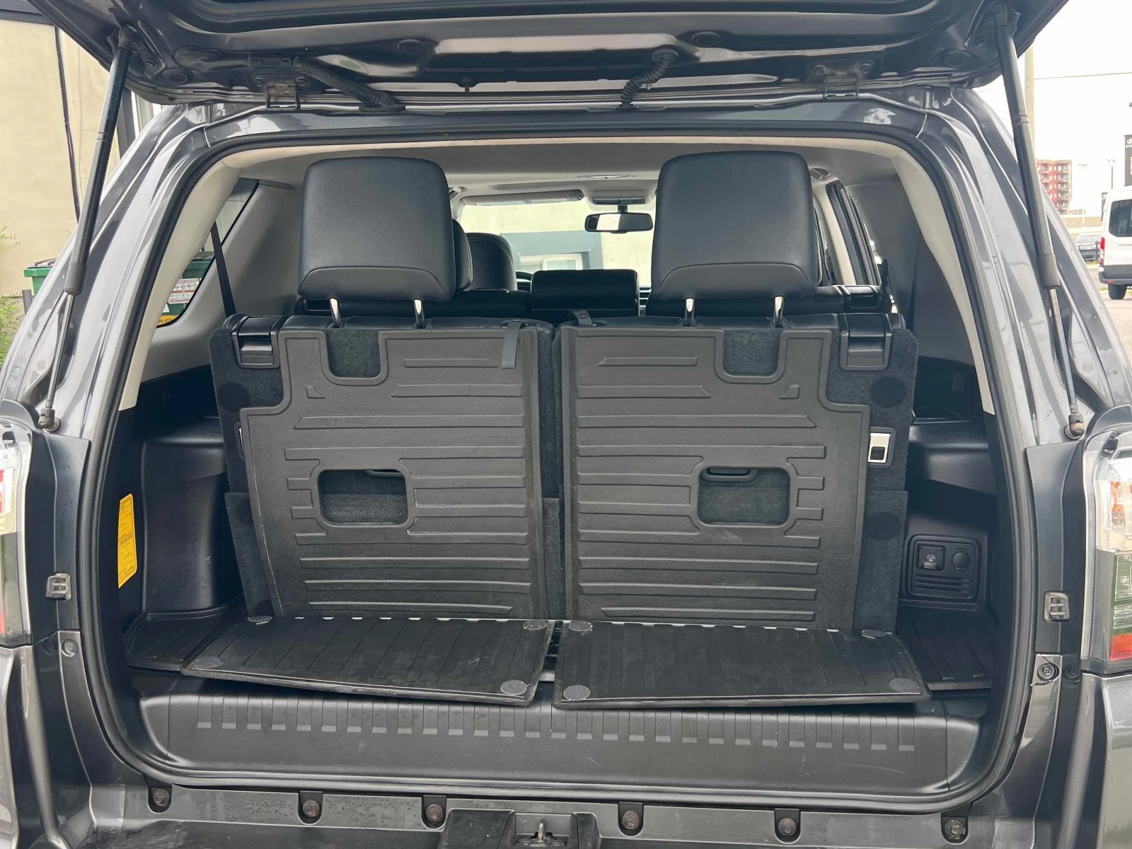 Toyota 4runner * 4WD * CARFAX * ОПЦИЯ ЗА ФИНАНСИРАНЕ, снимка 12 - Автомобили и джипове - 55983877