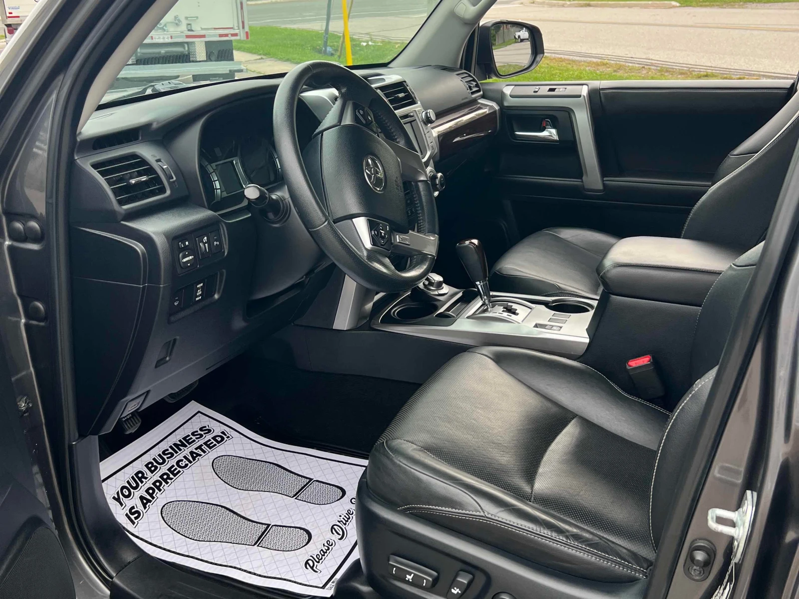 Toyota 4runner * 4WD * CARFAX * ОПЦИЯ ЗА ФИНАНСИРАНЕ, снимка 5 - Автомобили и джипове - 55983877