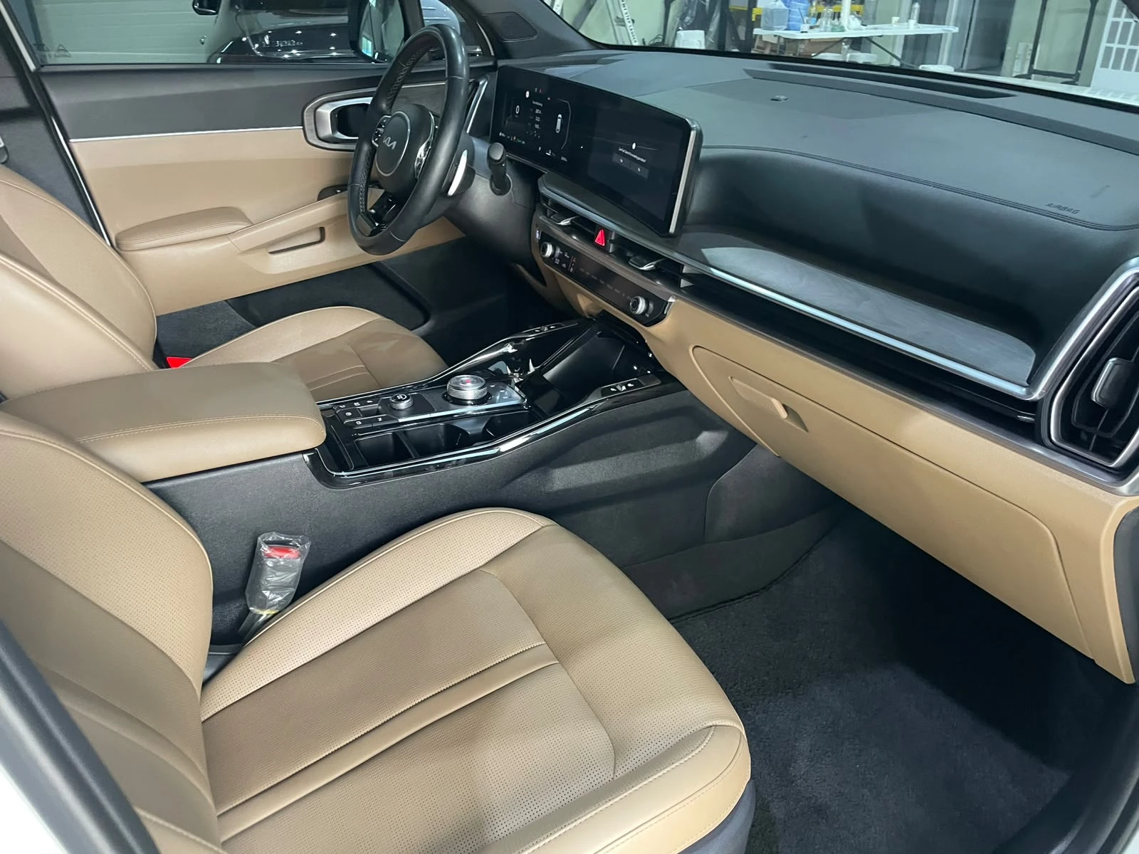 Kia Sorento HEV 1.6 ! 2WD ! Prestige !, снимка 10 - Автомобили и джипове - 56207633