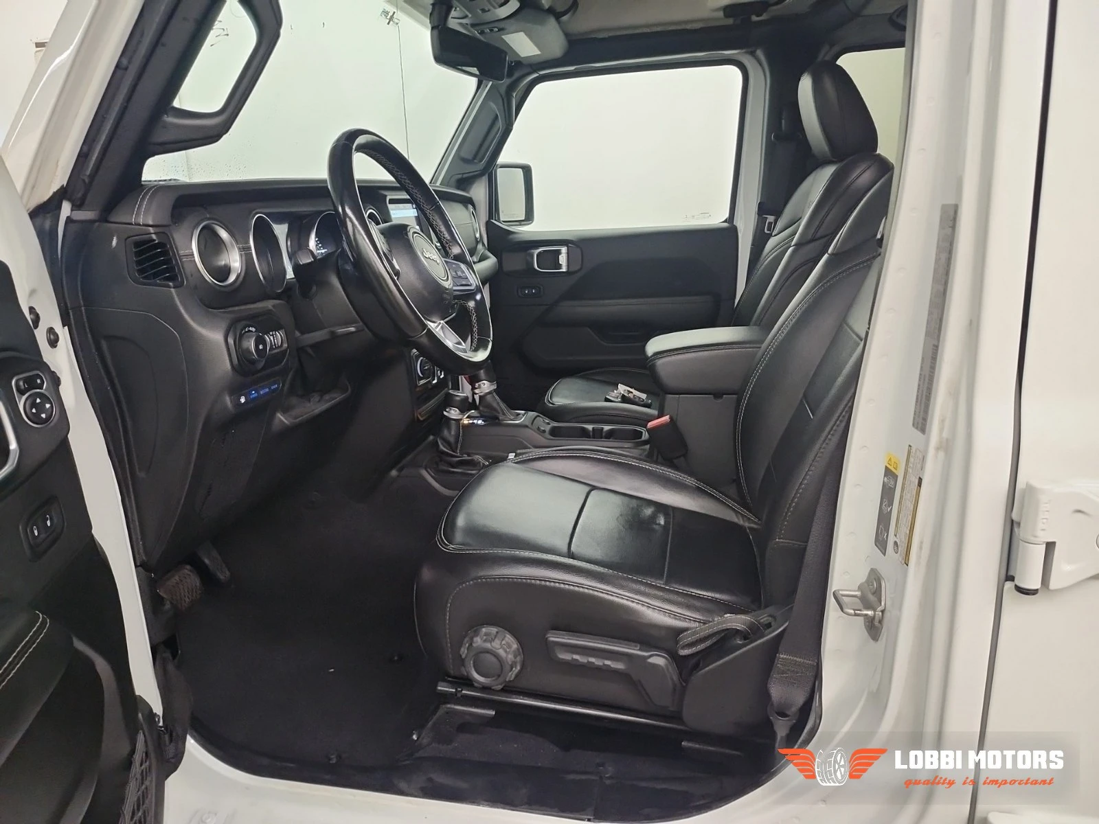Jeep Wrangler, снимка 5 - Автомобили и джипове - 56295547