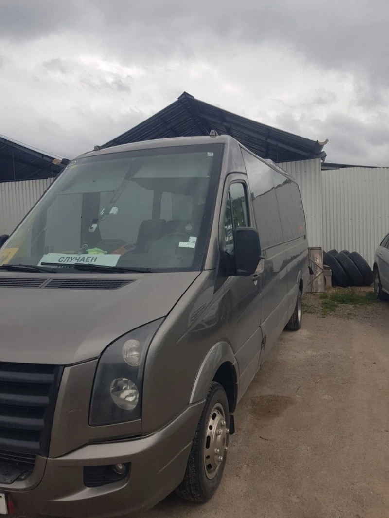 VW Crafter Автобус, снимка 3 - Бусове и автобуси - 47526539