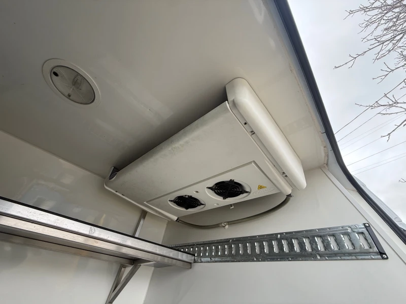 Mercedes-Benz Sprinter  516 CDI ХЛАДИЛЕН 3-броя НАЛИЧНИ MAXI, снимка 11 - Бусове и автобуси - 53457805