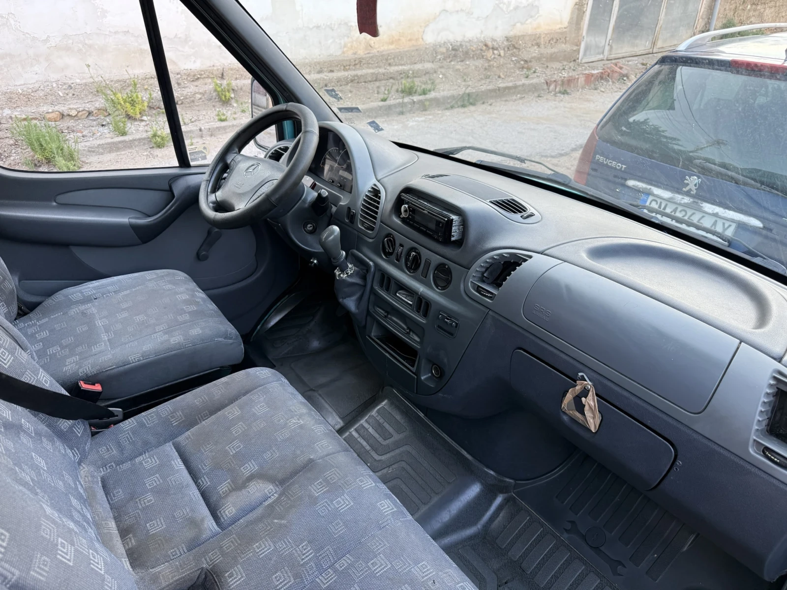Mercedes-Benz Sprinter 208 CDI, снимка 8 - Бусове и автобуси - 55159867