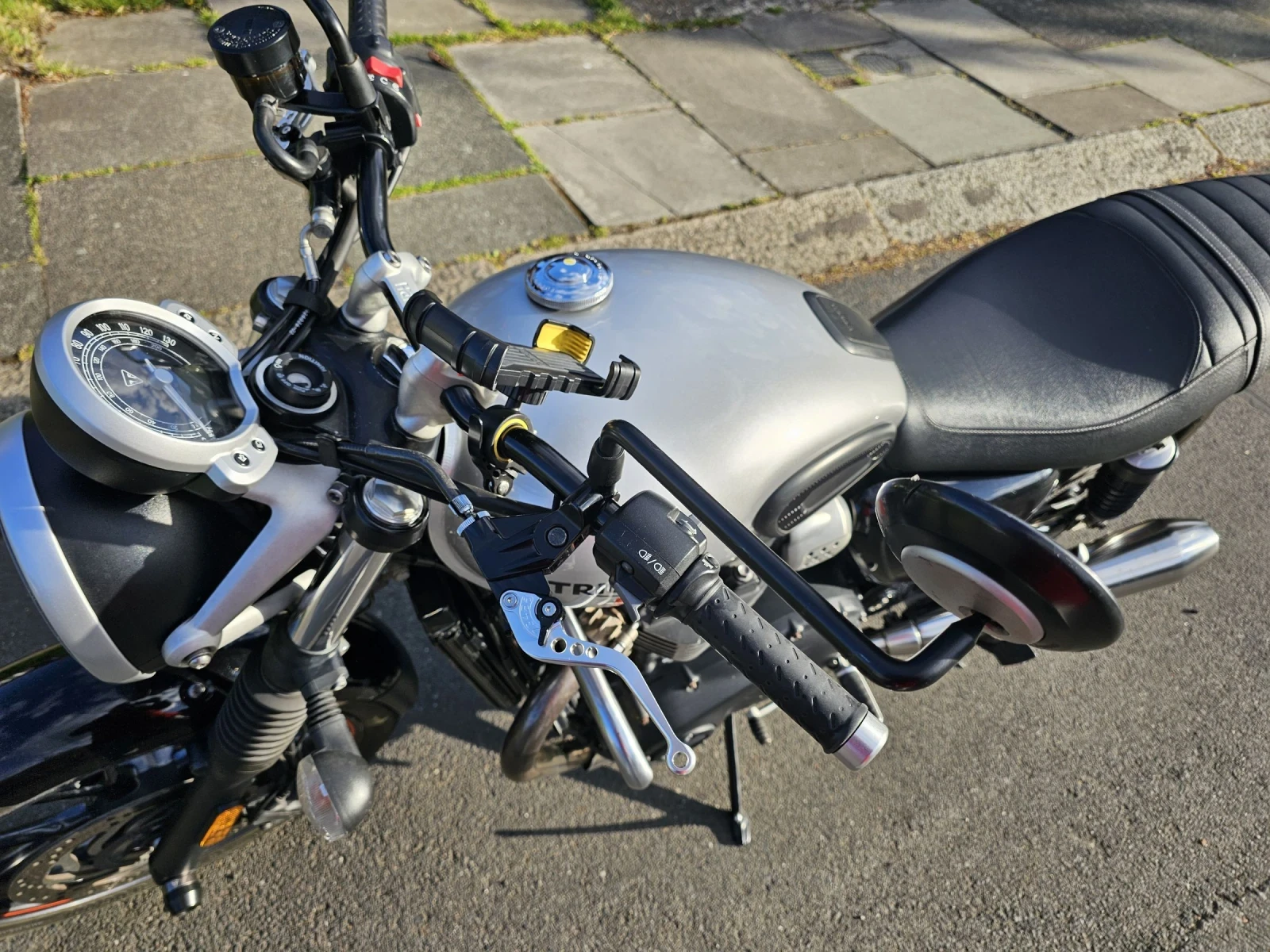 Triumph Street Twin  - изображение 7