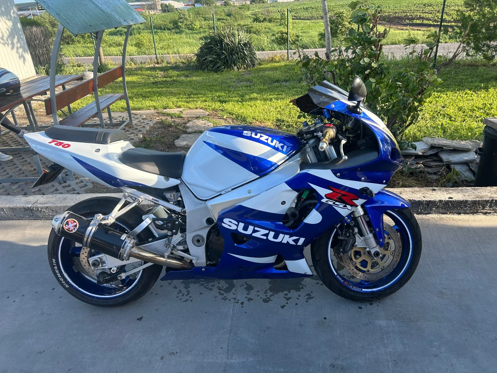 Suzuki Gsx