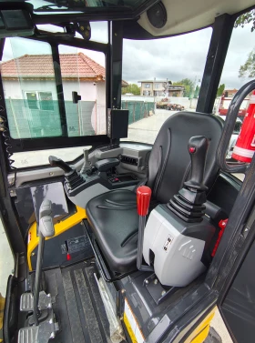 Багер Kubota Shantui, снимка 10