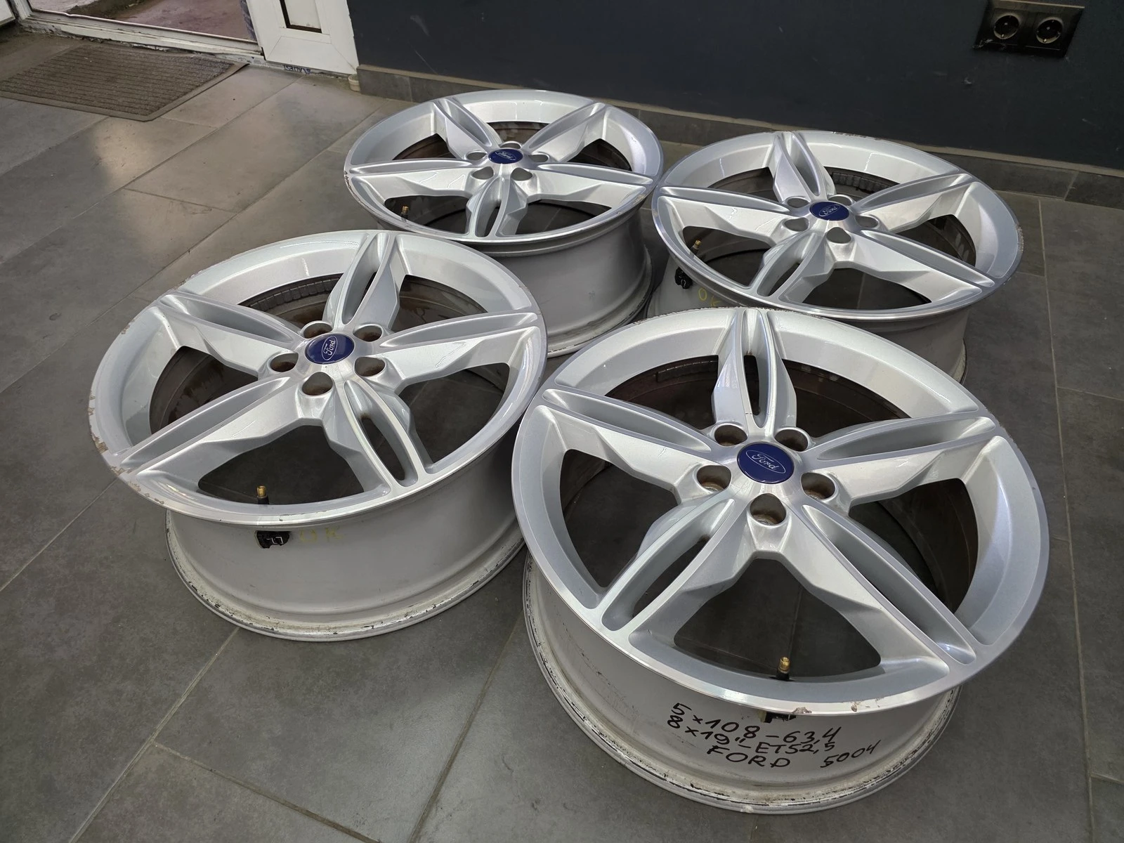 Джанти за Ford, снимка 4 - Гуми и джанти - 56688582