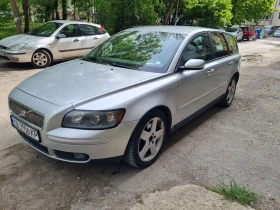     Volvo V50 2D