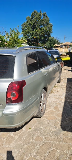 Toyota Avensis 1.8  | Mobile.bg    3