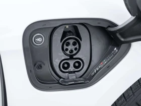 Porsche Taycan * 4S * PREMIUM PACKAGE* AWD*  | Auto.bg — изображение 11