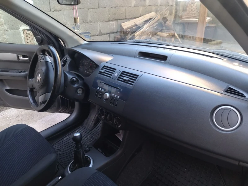 Suzuki Swift, снимка 6 - Автомобили и джипове - 48376936