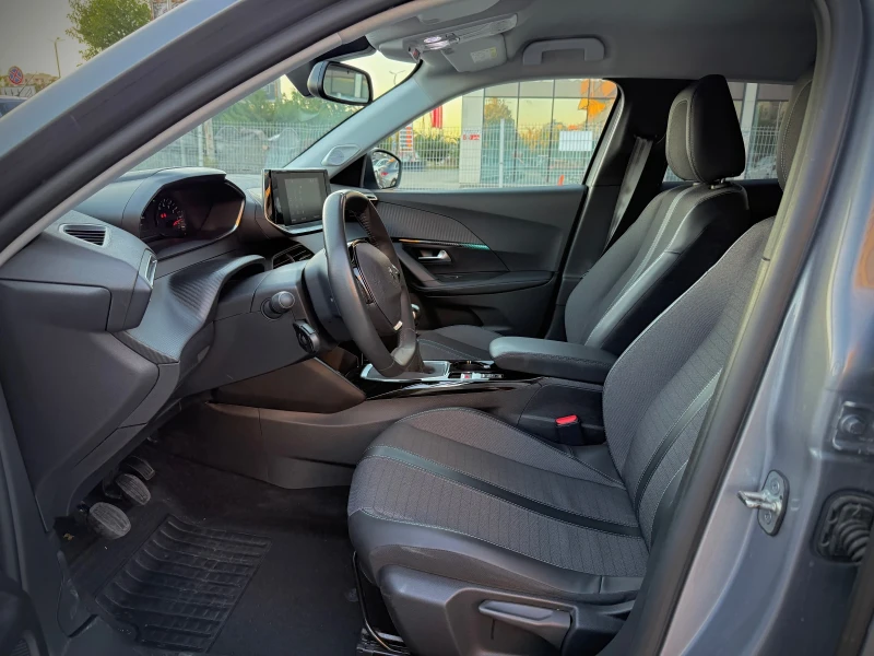 Peugeot 2008 ГАРАНЦИОННА//ВЪРНАТ ОТ ЛИЗИНГ, снимка 3 - Автомобили и джипове - 51658639