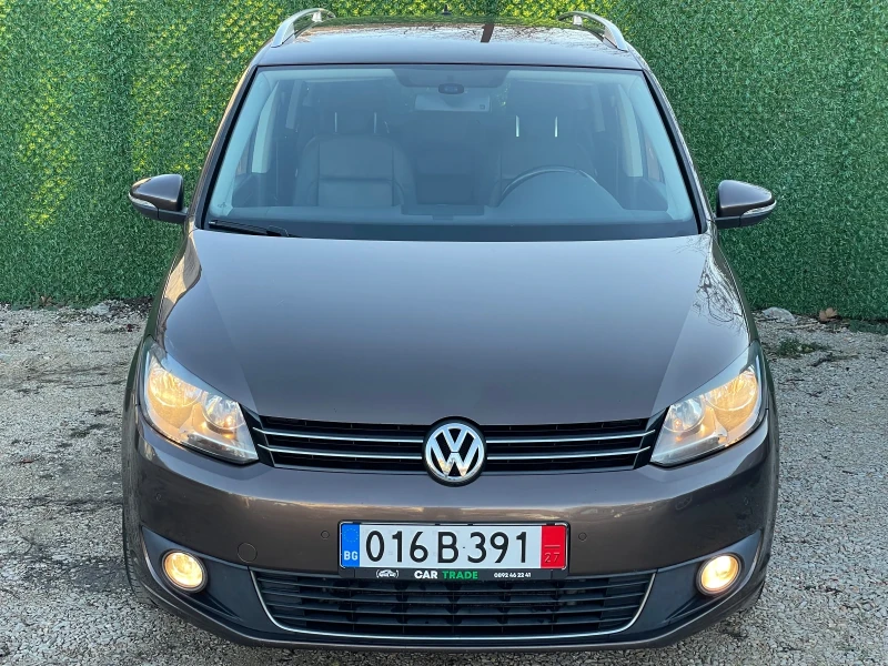 VW Touran 2.0TDI/DSG/КОЖА/HIGHLINE/NAVI/PARK ASSIST/, снимка 2 - Автомобили и джипове - 52710549