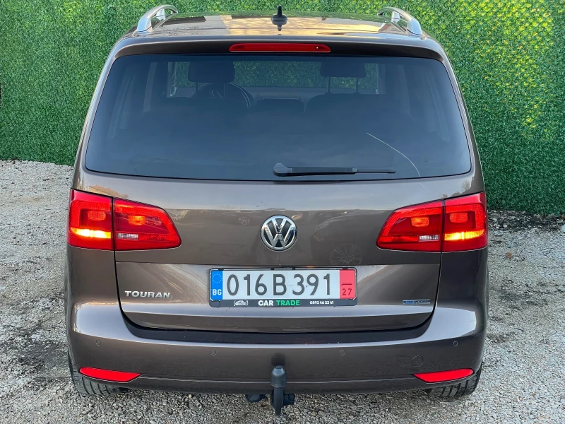 VW Touran 2.0TDI/DSG/КОЖА/HIGHLINE/NAVI/PARK ASSIST/, снимка 5 - Автомобили и джипове - 52710549