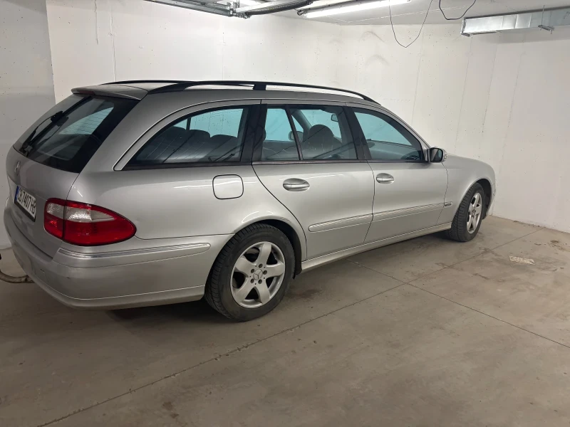 Mercedes-Benz E 200 E200 Kompressor, снимка 10 - Автомобили и джипове - 52847498