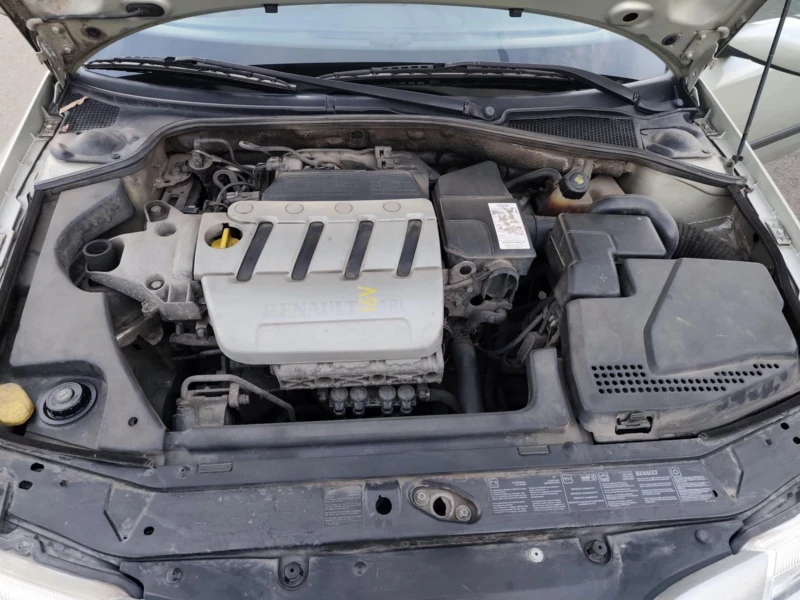 Renault Laguna Laguna 2-1.8 16v., снимка 11 - Автомобили и джипове - 53385078