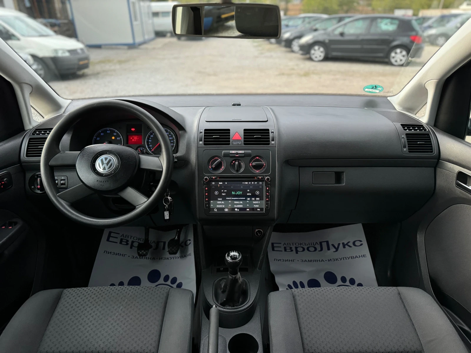 VW Touran 1.6FSI 115кс 6ск НАВИ КЛИМАТИК  - изображение 9